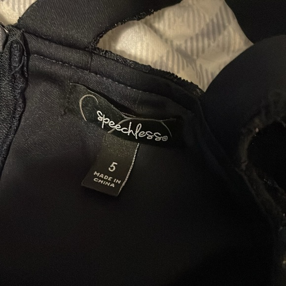 Prom Formal Dress size 5 - Picture 6 of 8